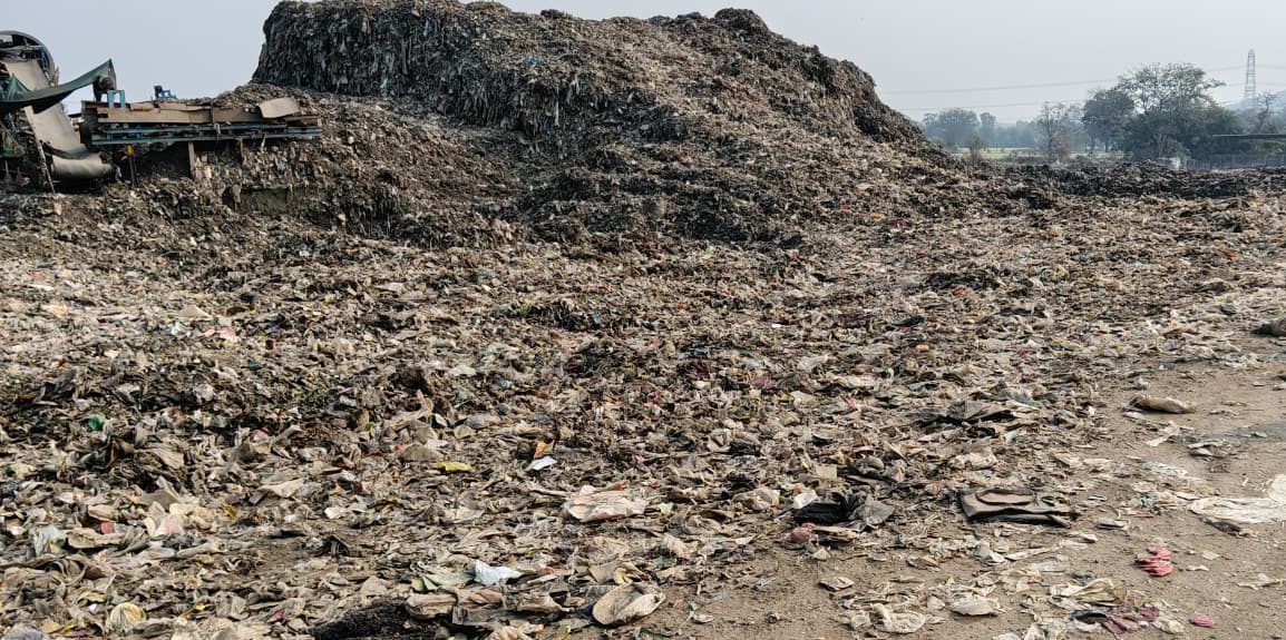 चेतावनी: समस्या का समाधान नहीं हुआ तो कमानी गेट पर होगा बड़ा आंदोलन, गौठाना का प्रतिनिधि मंडल ‌कलेक्टर से मिला