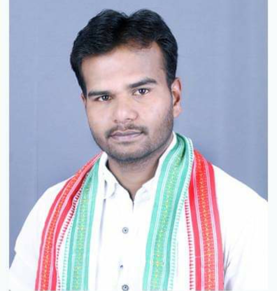 कांग्रेस प्रदेशाध्यक्ष व जिलाध्यक्ष ने संगठन को मजबूत बनाने अजय सोलंकी को नगर कांग्रेस अध्यक्ष की कमान सौंपी