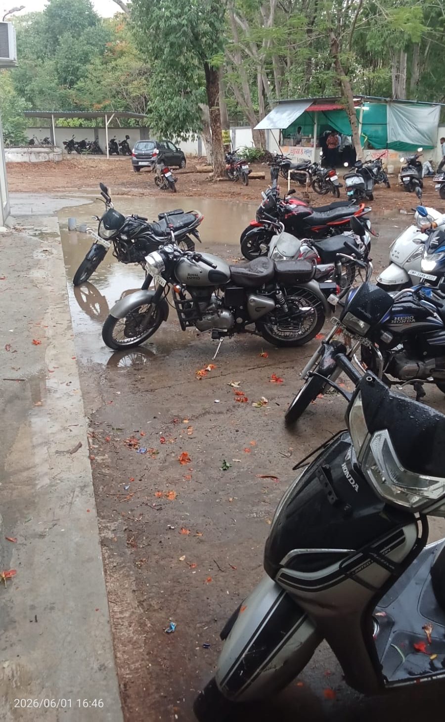 प्री-मानसून की धमाकेदार दस्तक’ हवा के साथ गिरे ओले, जमकर हुई बरसात