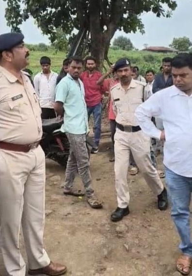 ग्राम घुघरी में धर्म परिवर्तन के लिए प्रलोभन देने के मामले में भैंसदेही पुलिस की कार्रवाई, 02 आरोपी गिरफ्तार